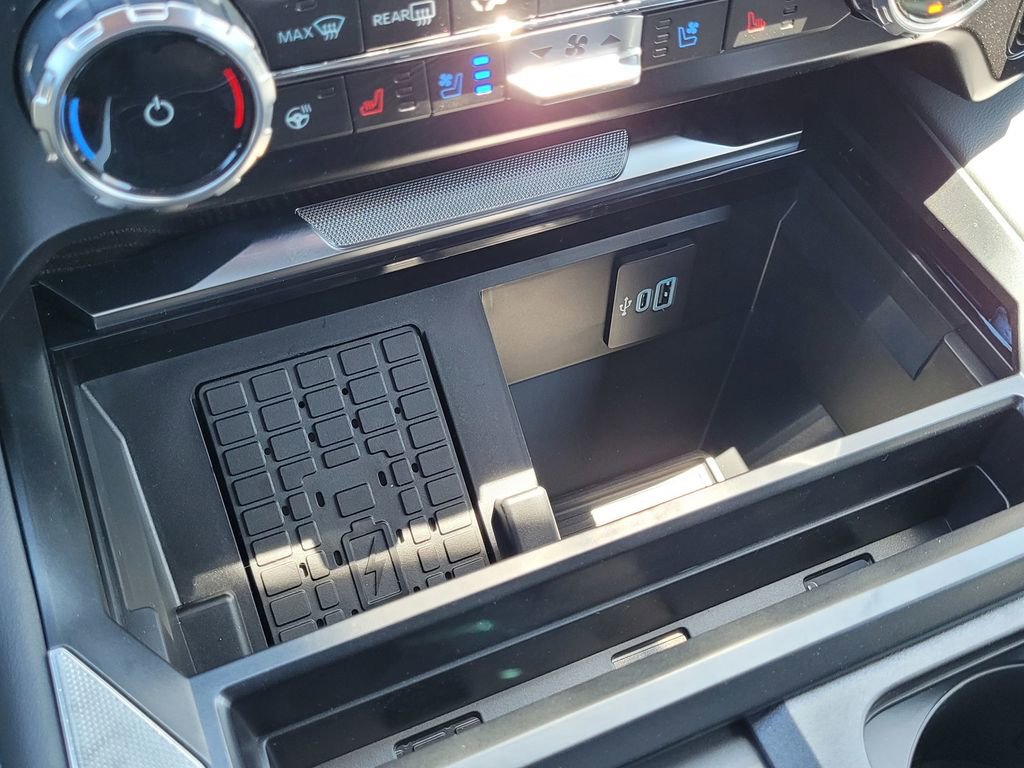 New 2025 Ford F350 Platinum image 50