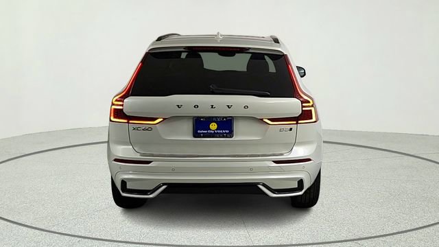 New 2026 Volvo XC60 B5 Plus w/ Climate Package PRO AWD/4WD image 6