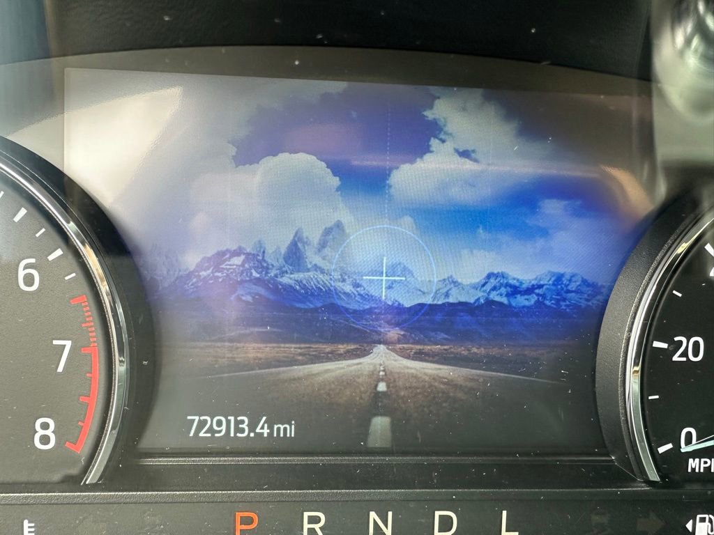 Used 2022 Ford Explorer XLT w/ Equipment Group 202A AWD/4WD image 6