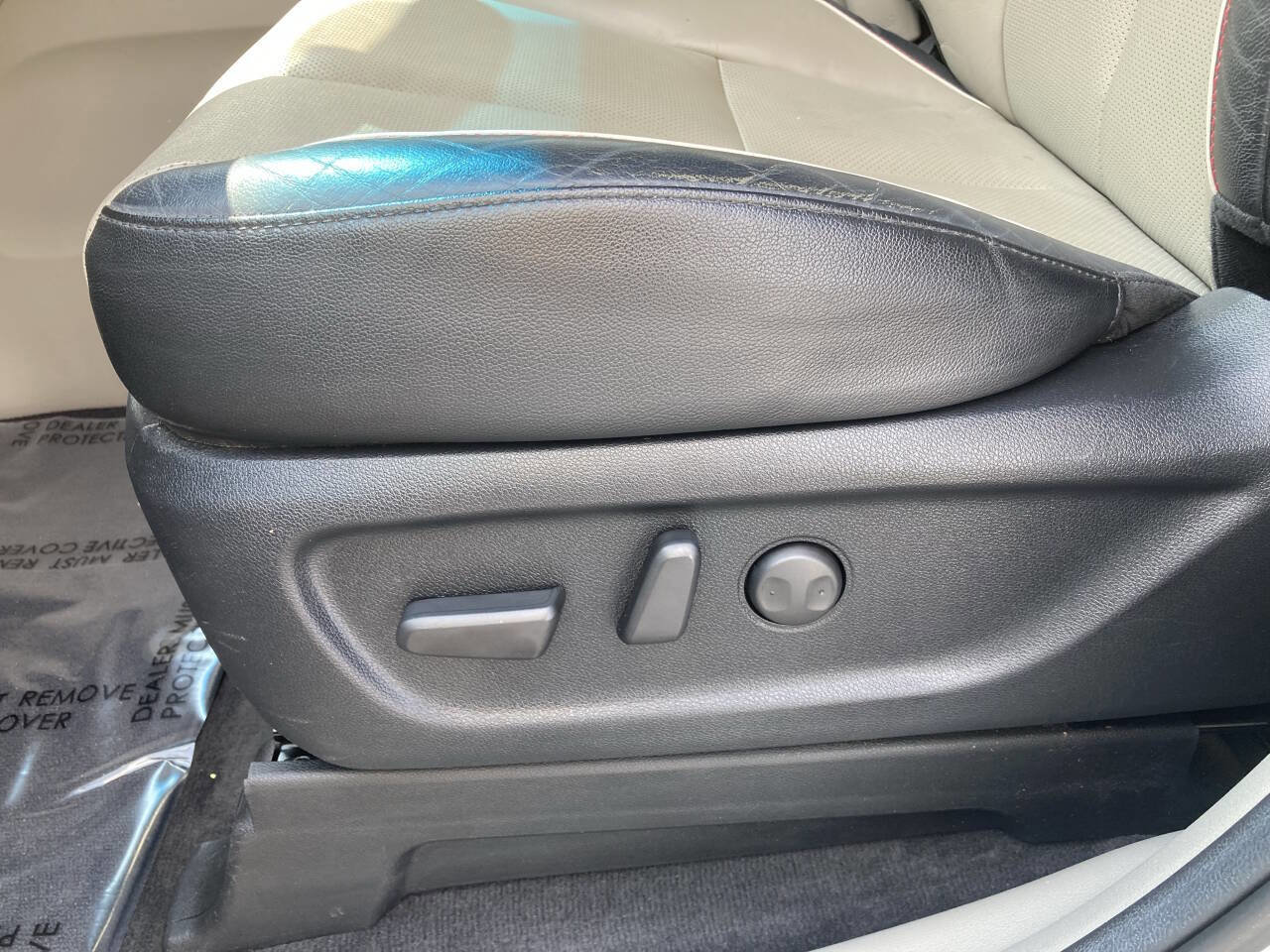 Used 2019 Kia Sedona EX image 36