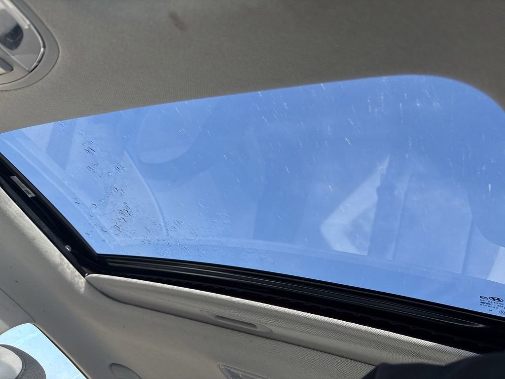 Used 2020 Hyundai Ioniq SEL image 5