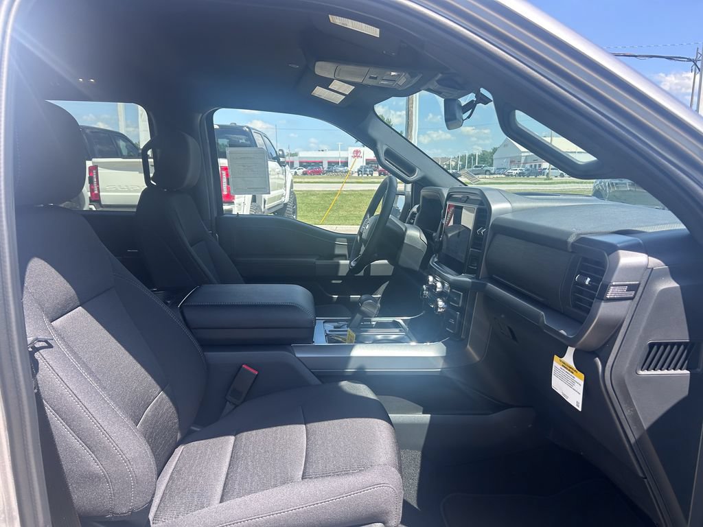 New 2026 Ford F150 XLT w/ Equipment Group 302A MID AWD/4WD image 19