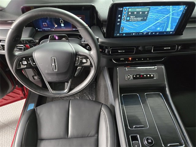 New 2025 Lincoln Aviator AWD w/ Jet Appearance Package image 17