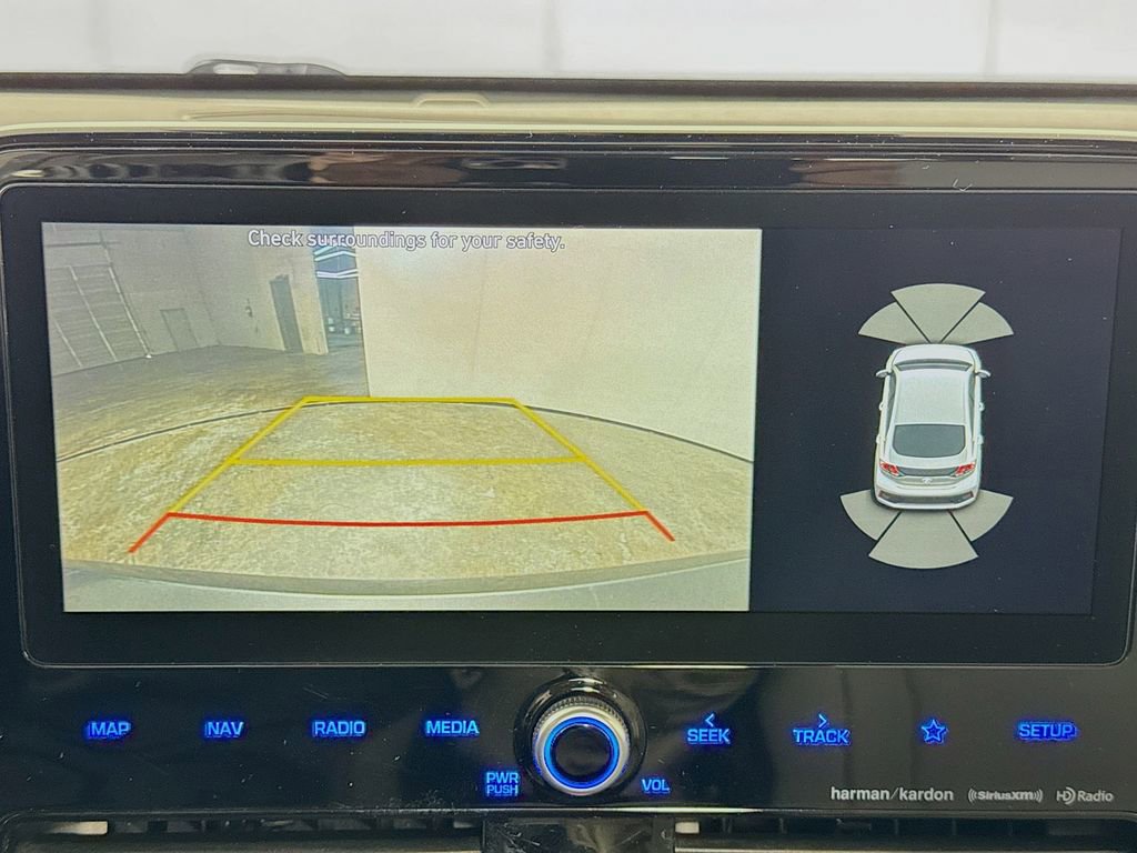 Used 2021 Hyundai Ioniq Limited image 18