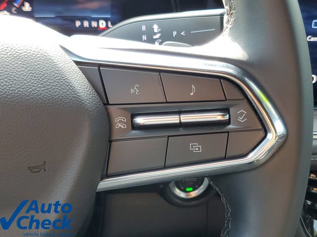 Used 2025 Chevrolet Suburban LS RWD image 22