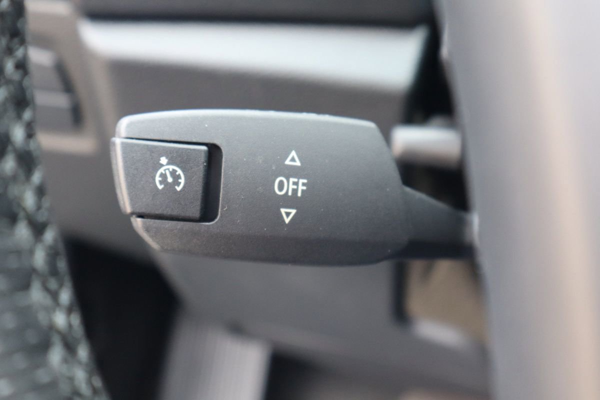 Used 2010 BMW 135i Convertible image 16