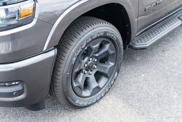 New 2026 RAM 1500 Big Horn AWD/4WD image 9