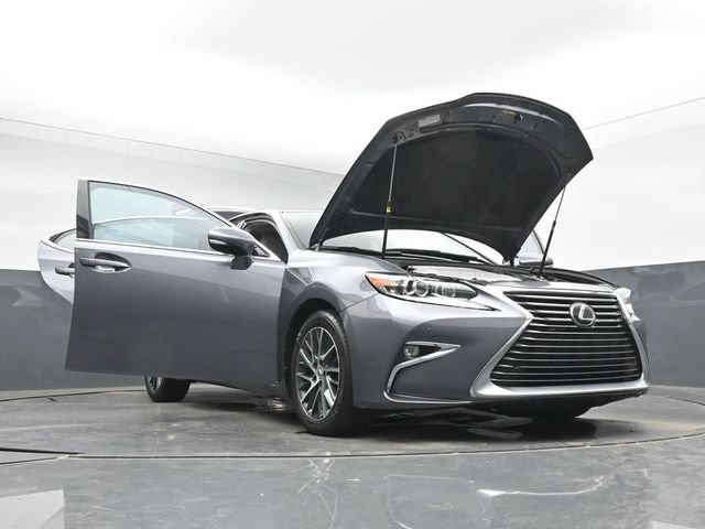 Used 2016 Lexus ES 350 w/ Luxury Package w/Wood Trim FWD image 53