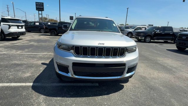 Used 2023 Jeep Grand Cherokee L Limited AWD/4WD image 3