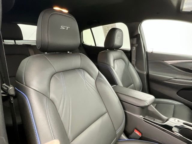 Used 2025 Buick Envista Sport Touring FWD image 13