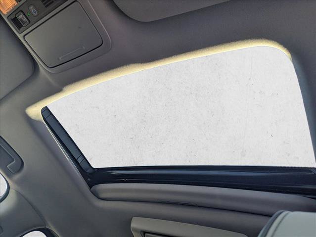 Used 2022 Honda Odyssey Elite image 16