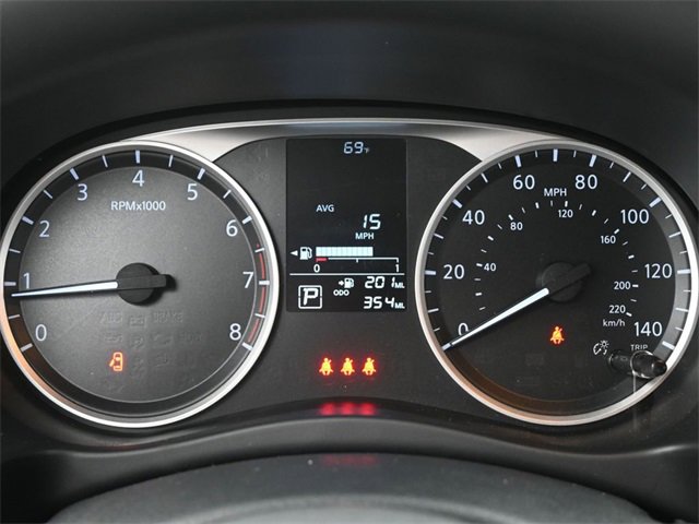 Used 2025 Nissan Kicks Play S image 17