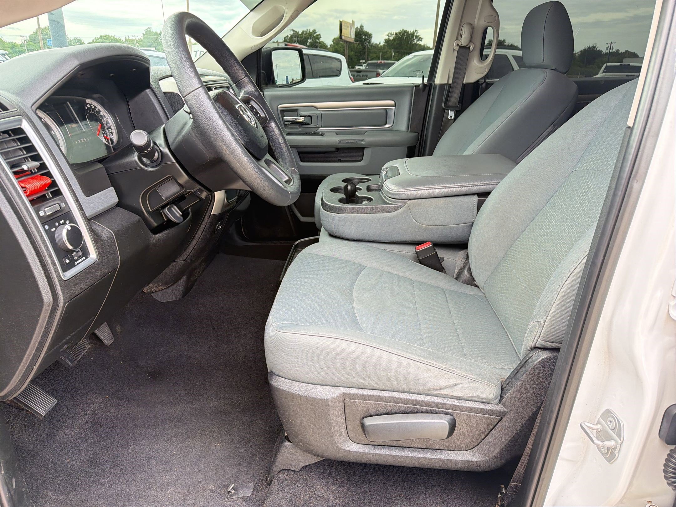 Used 2019 RAM 1500 Classic SLT RWD image 5