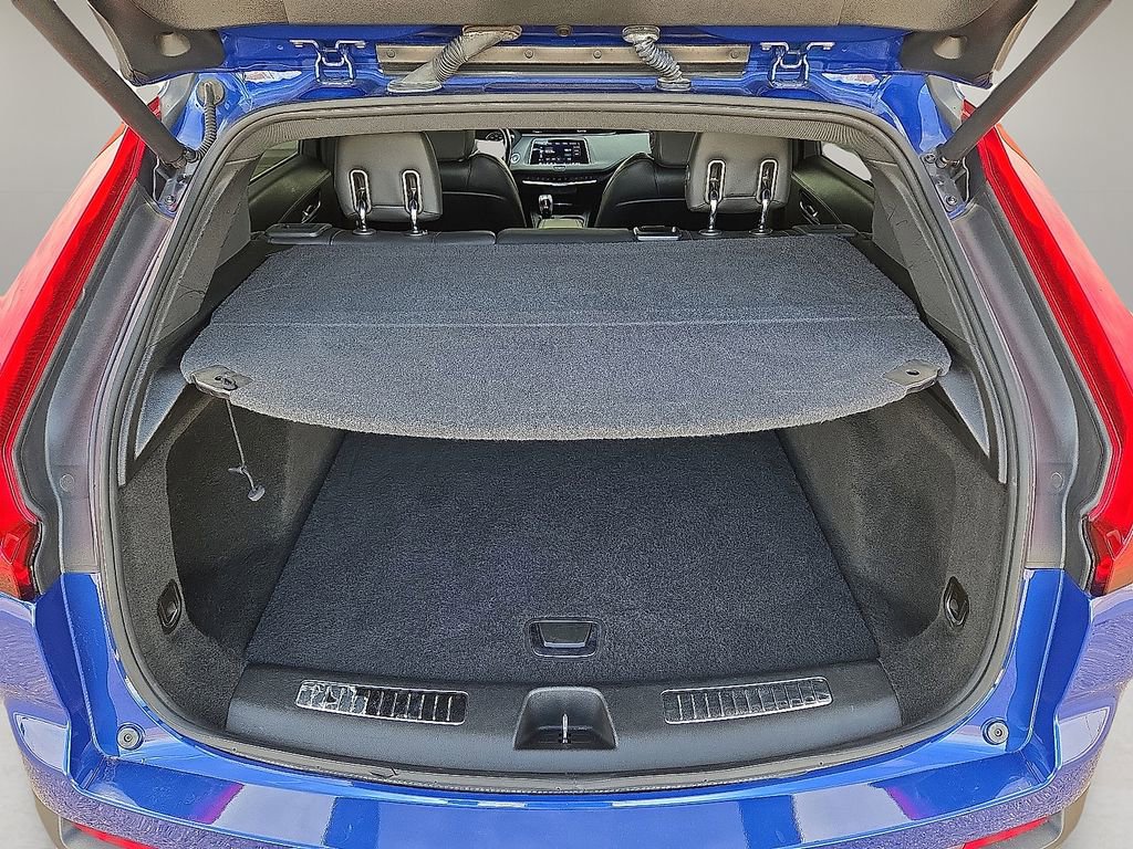 Used 2022 Cadillac XT4 Premium Luxury w/ Safety Alert Package image 14