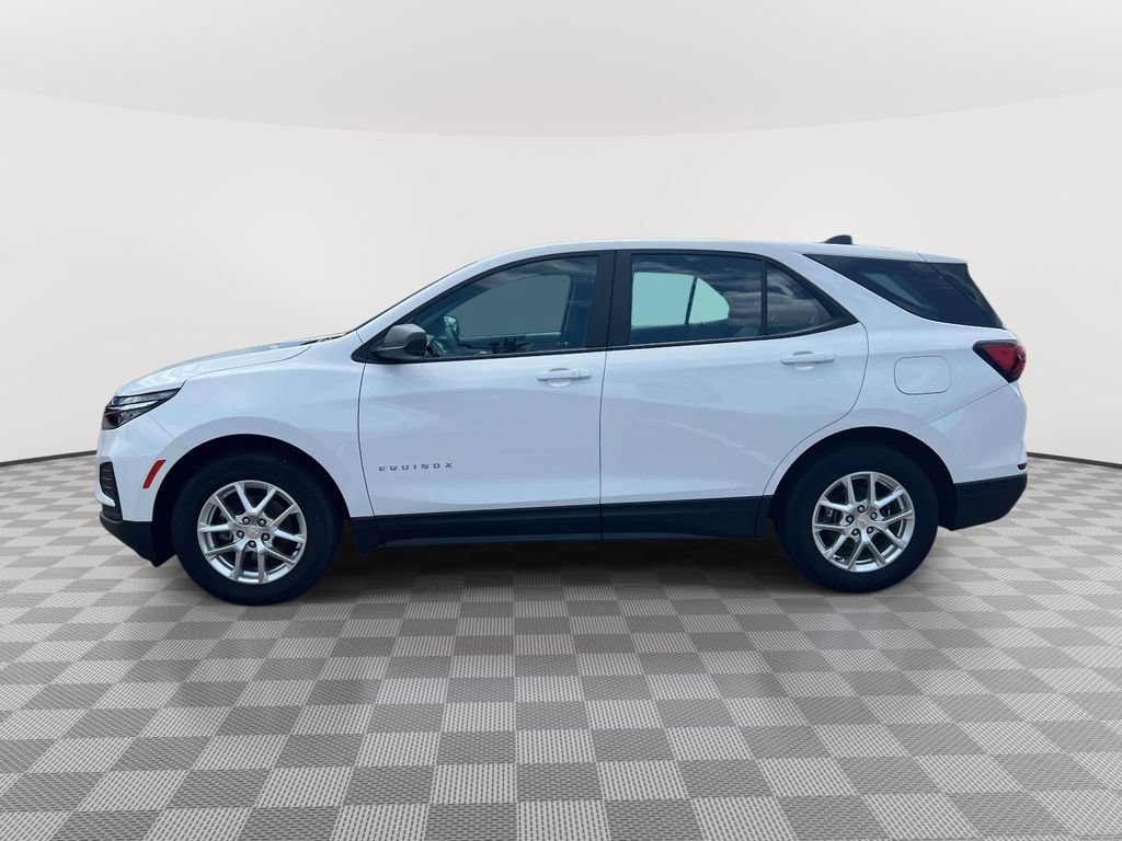 Used 2024 Chevrolet Equinox LS w/ Driver Confidence II Package FWD image 8