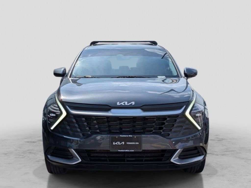 Certified 2024 Kia Sportage LX image 3