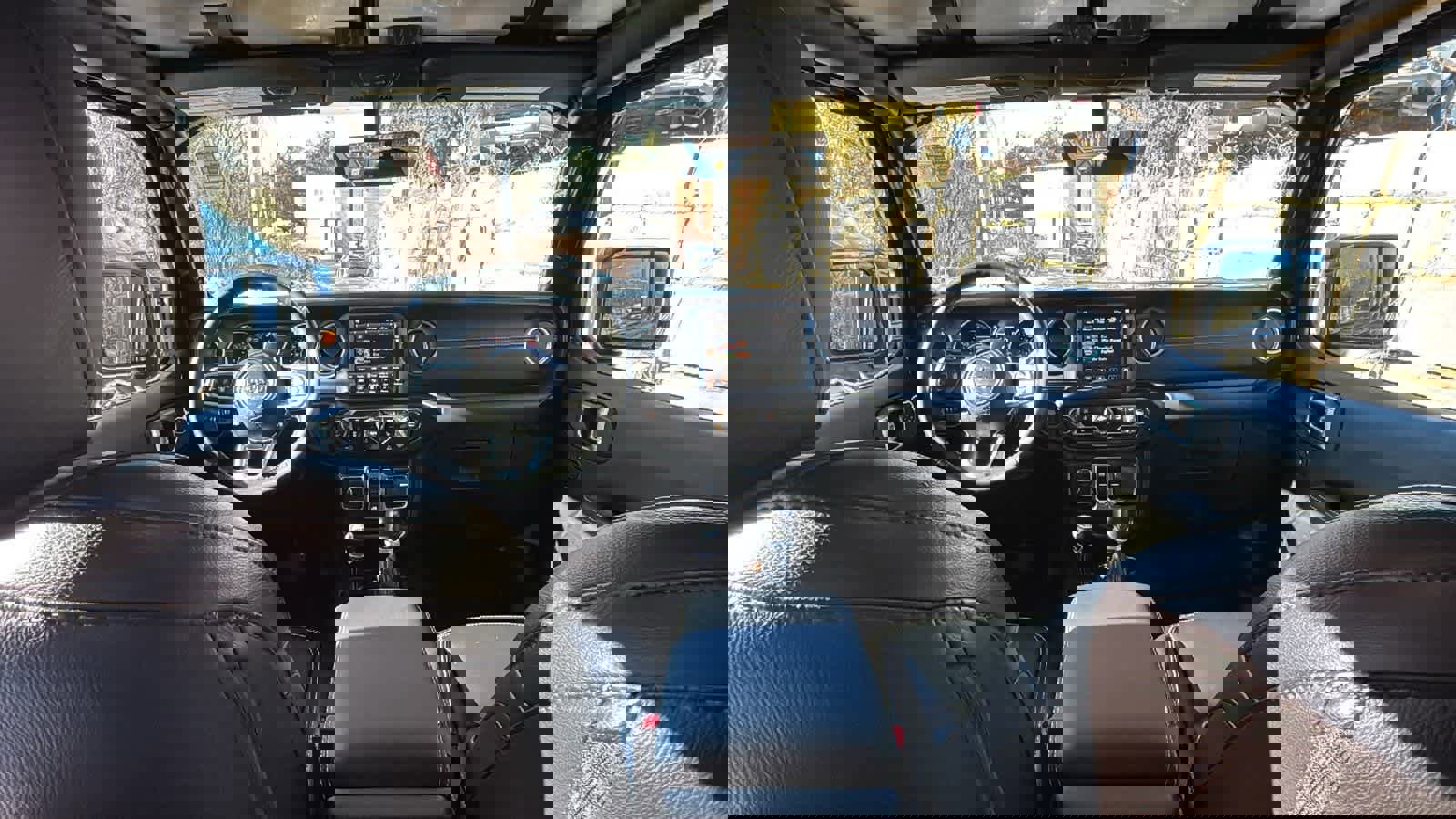 Used 2022 Jeep Wrangler Unlimited Sahara w/ Cold Weather Group image 26