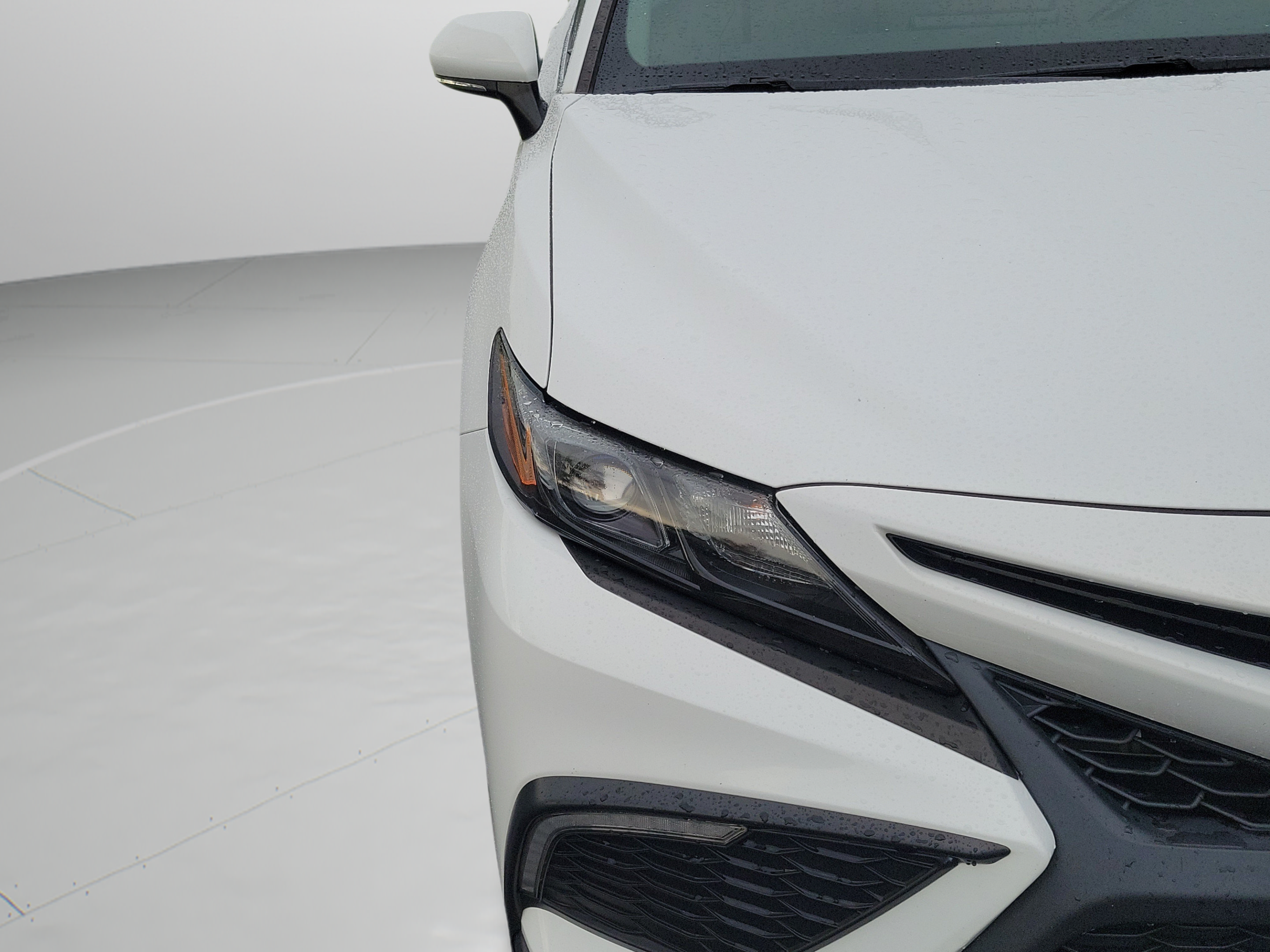 Used 2023 Toyota Camry SE AWD/4WD image 14