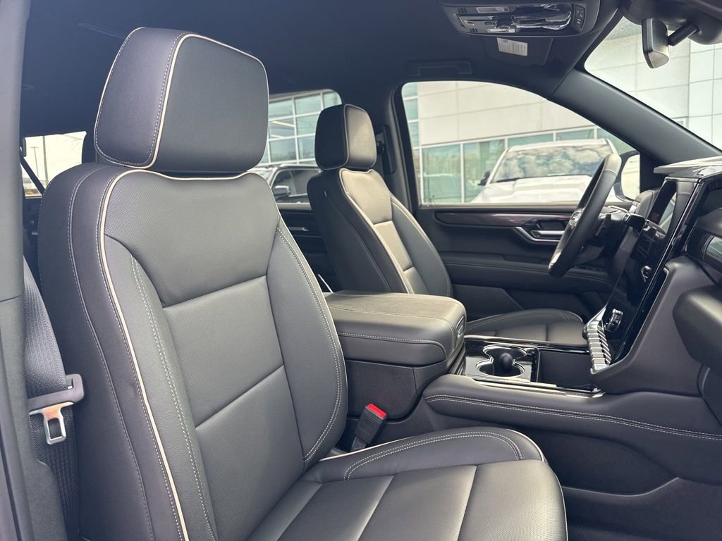 New 2026 GMC Yukon XL Elevation w/ LPO, Elevation Black Package image 22