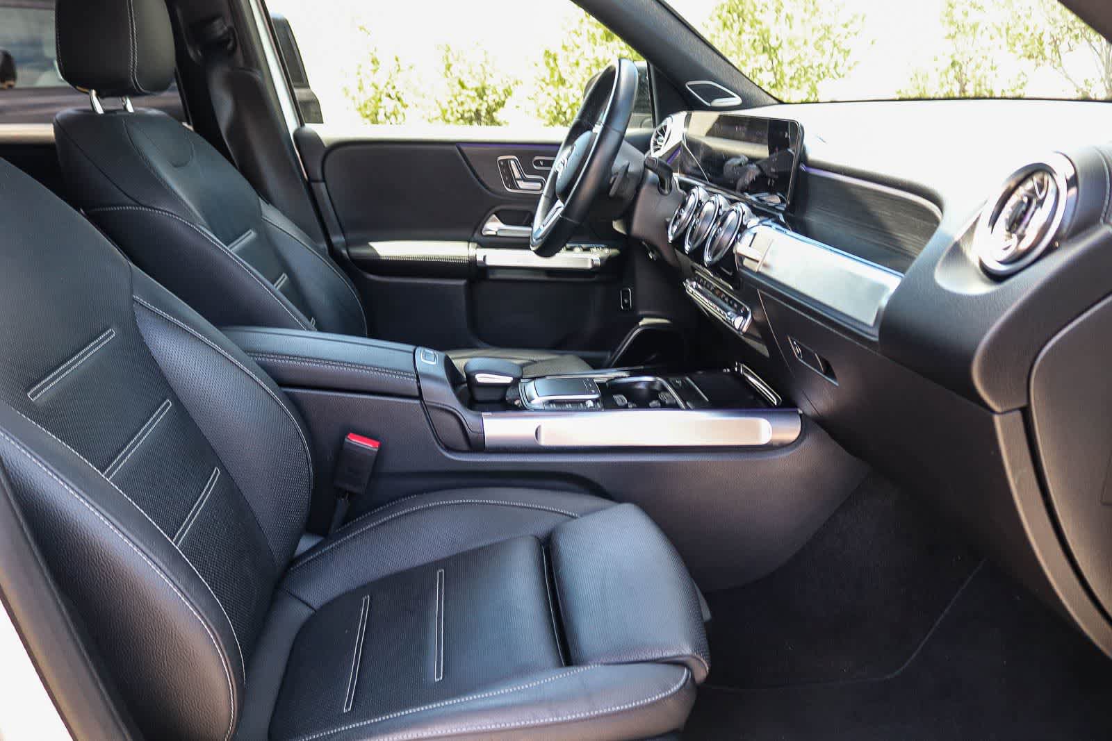 Used 2023 Mercedes-Benz GLB 250 image 13