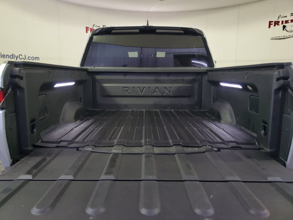 Used 2024 Rivian R1T Adventure Dual AWD/4WD image 29
