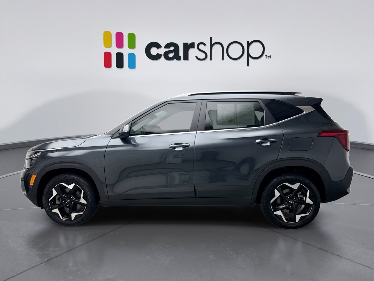 Used 2024 Kia Seltos EX AWD/4WD image 2