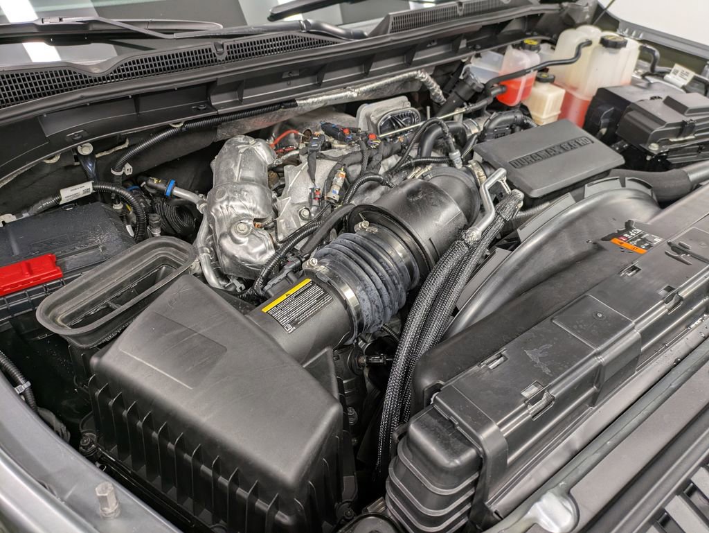 Used 2025 GMC Sierra 2500 AT4X image 31