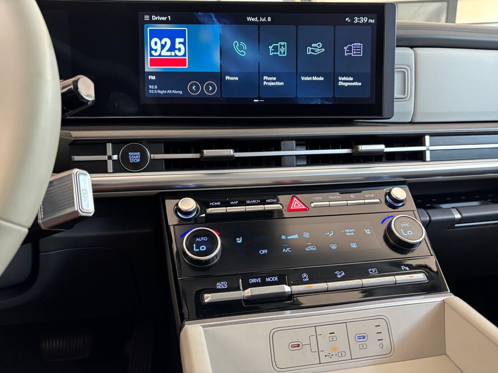 Used 2026 Hyundai Santa Fe SEL FWD image 18