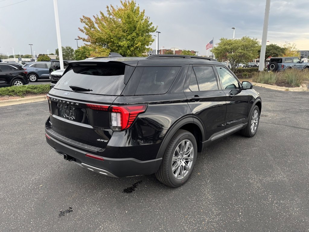 New 2025 Ford Explorer Active w/ Active Comfort Package image 4