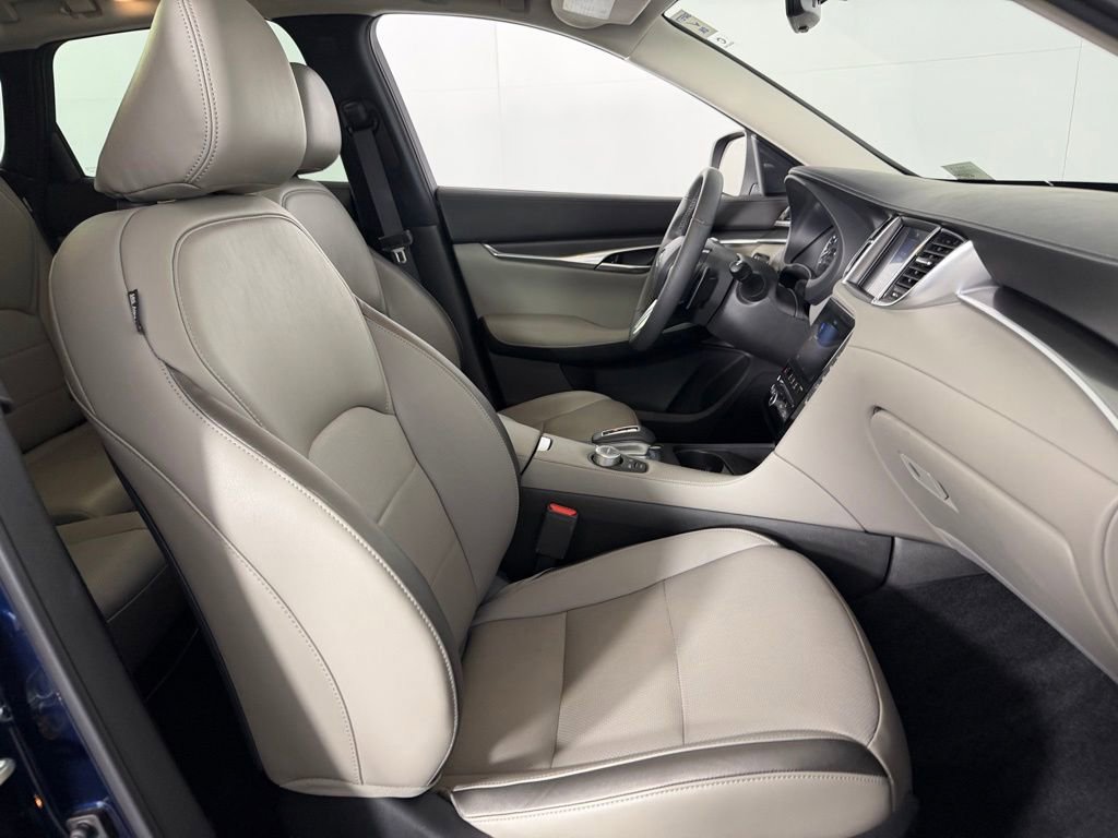 Used 2025 INFINITI QX50 Luxe AWD/4WD image 32