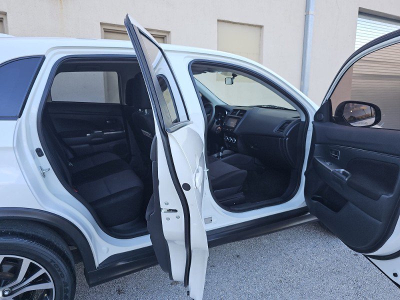 Used 2018 Mitsubishi Outlander Sport ES image 20