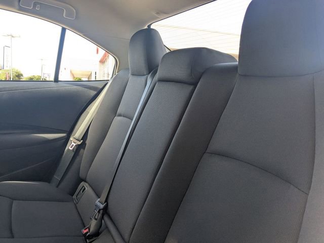 Used 2025 Toyota Corolla LE FWD image 27