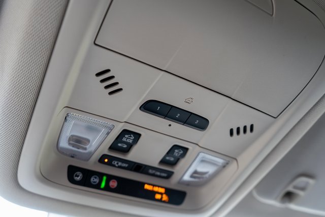 Used 2023 GMC Acadia Denali w/ Black Diamond Edition image 45