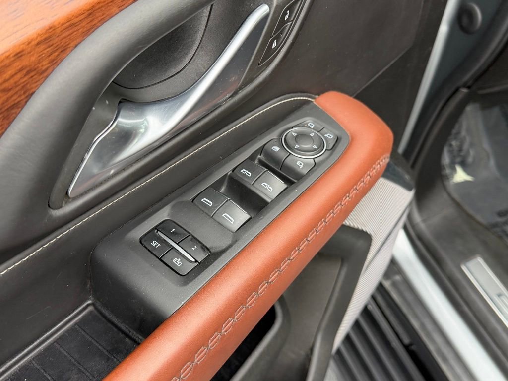 Used 2023 GMC Yukon XL Denali Ultimate image 16