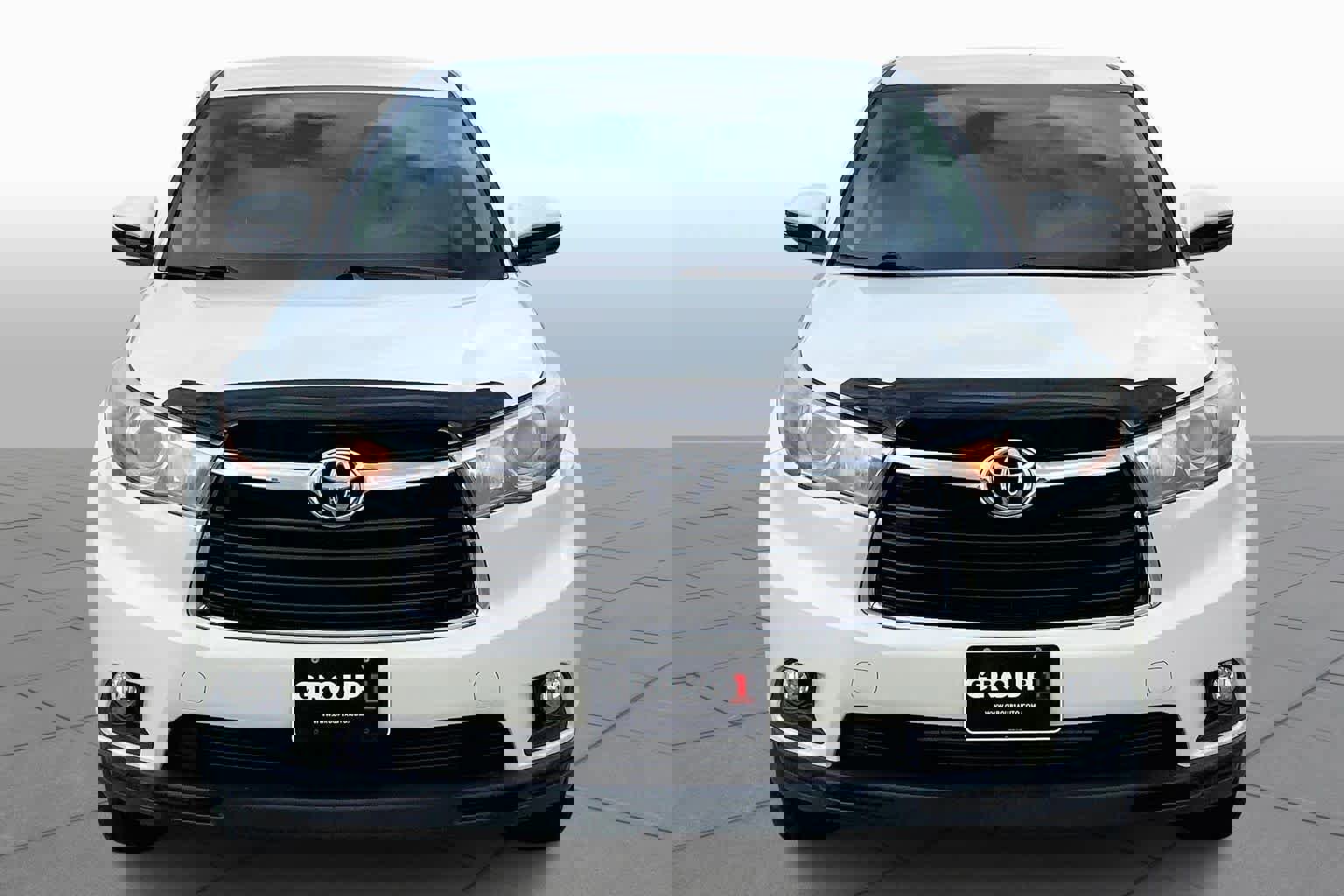 Used 2015 Toyota Highlander LE image 3