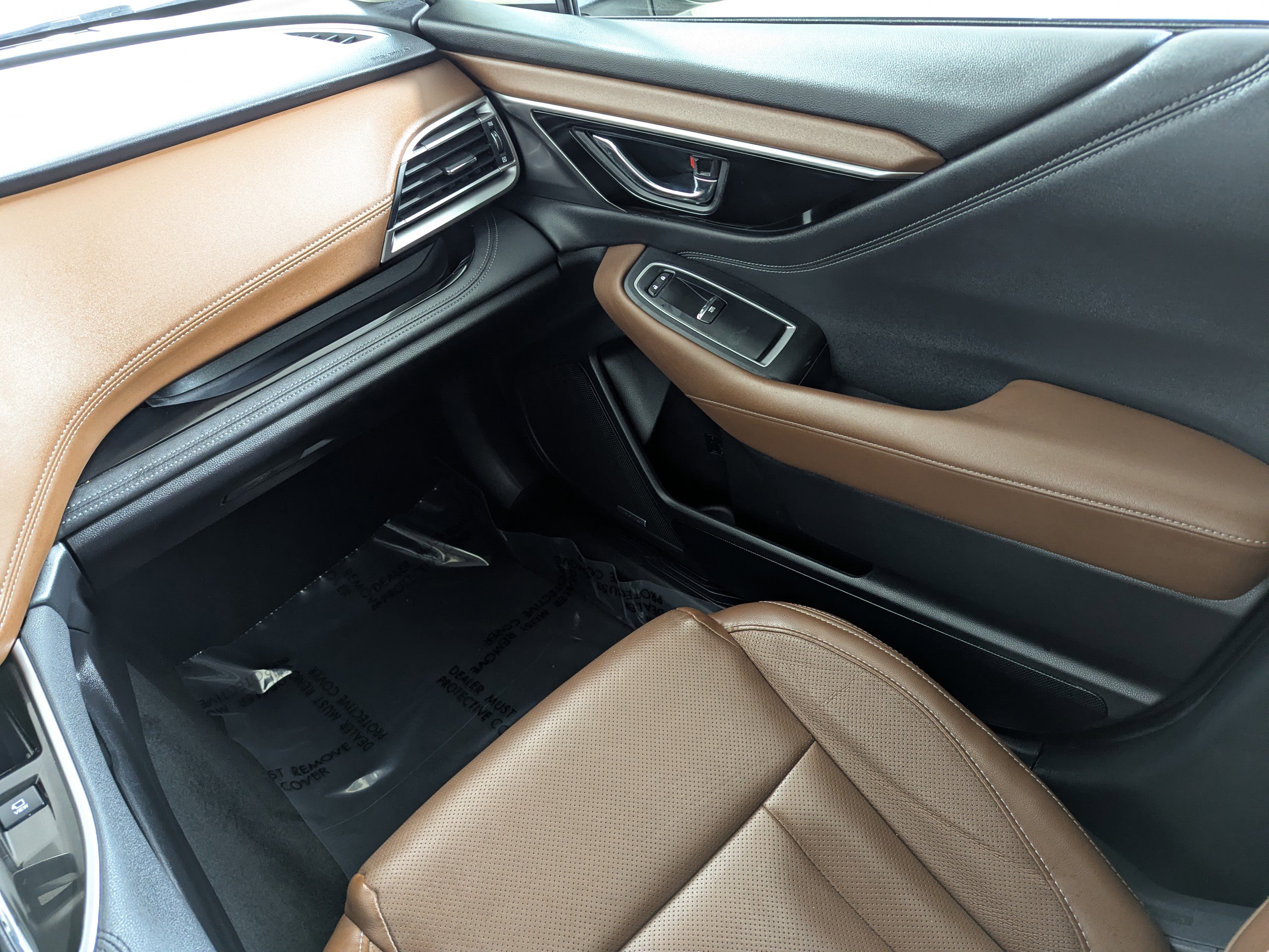 Used 2021 Subaru Outback Touring w/ Popular Package #2 image 11