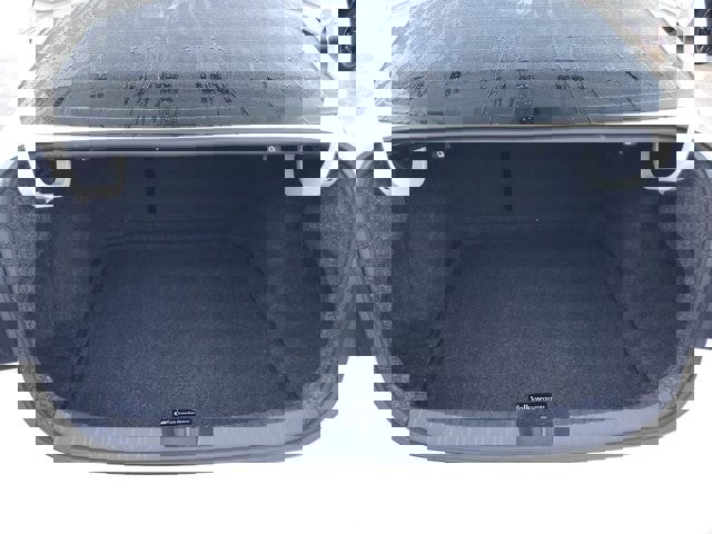 Used 2023 Volkswagen Jetta SE w/ Panoramic Sunroof Package image 12