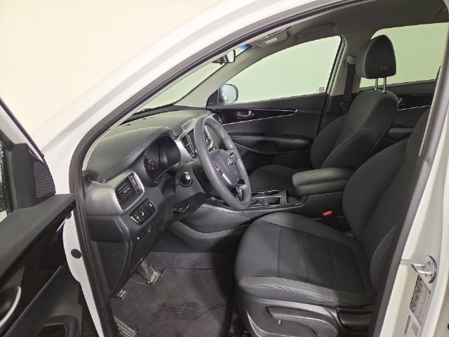 Used 2019 Kia Sorento AWD image 12