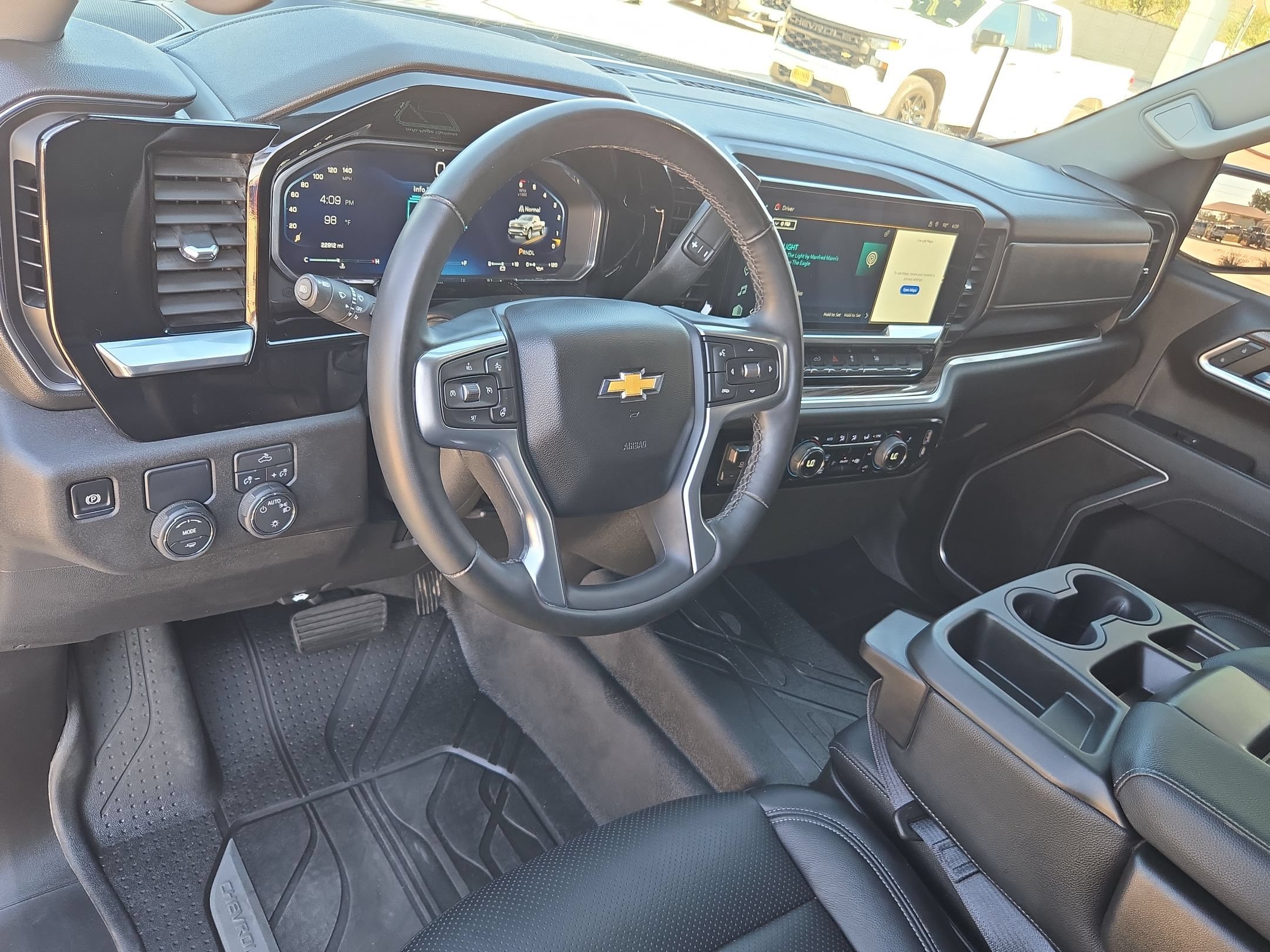 Certified 2026 Chevrolet Silverado 1500 LT RWD image 10