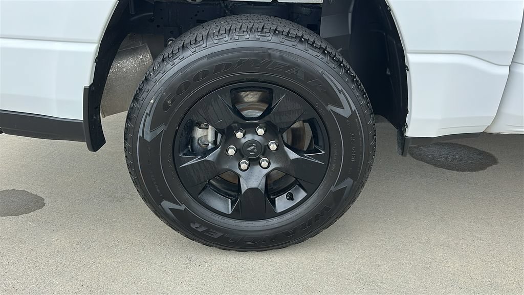 Used 2025 RAM 1500 Tradesman w/ Night Edition RWD image 17
