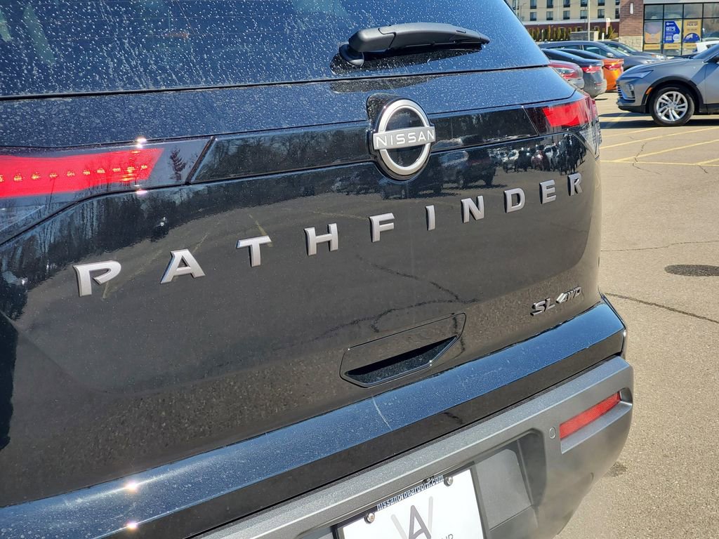 New 2026 Nissan Pathfinder SL image 6