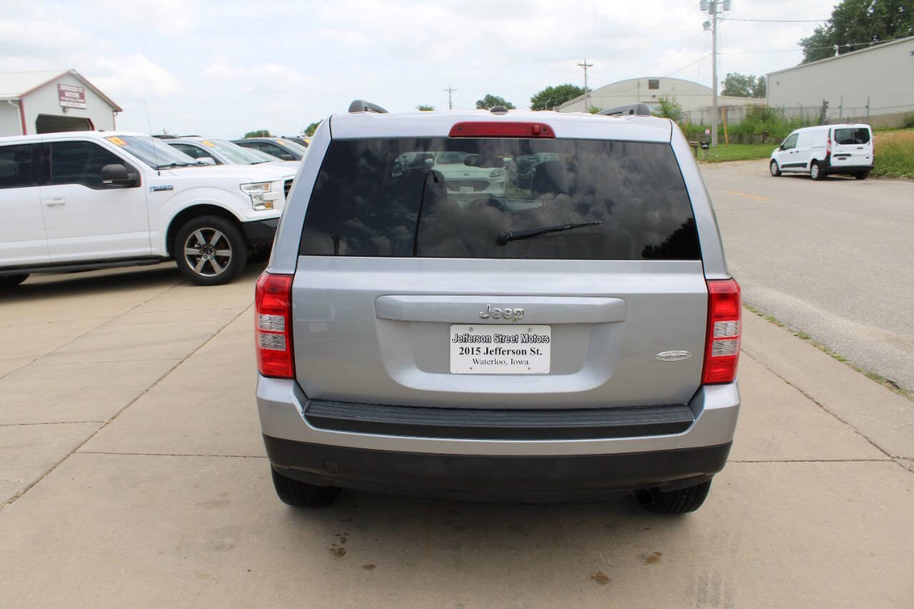 Used 2017 Jeep Patriot Latitude FWD image 7