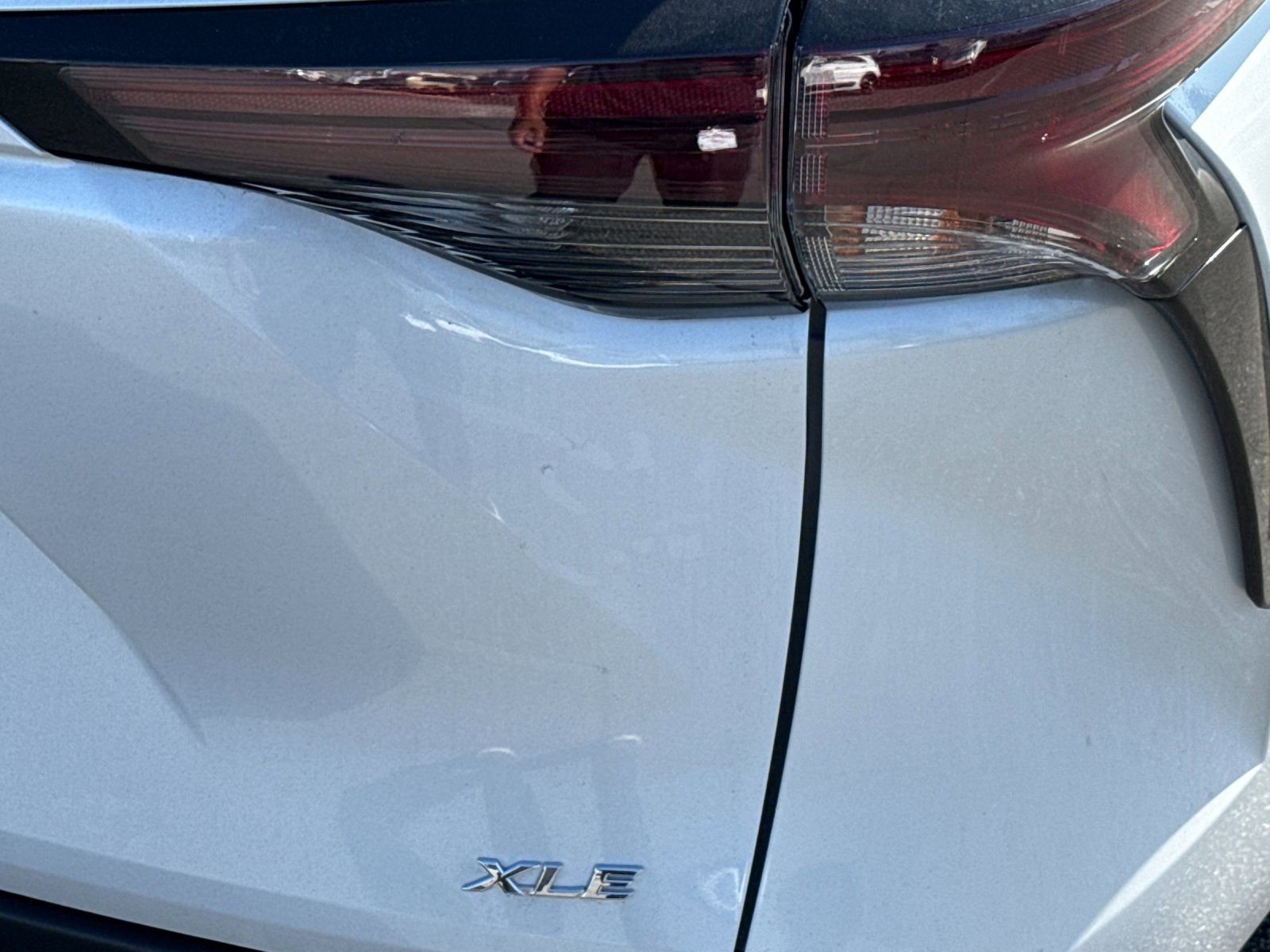 Used 2025 Toyota Sienna XLE w/ XLE Plus Package image 27