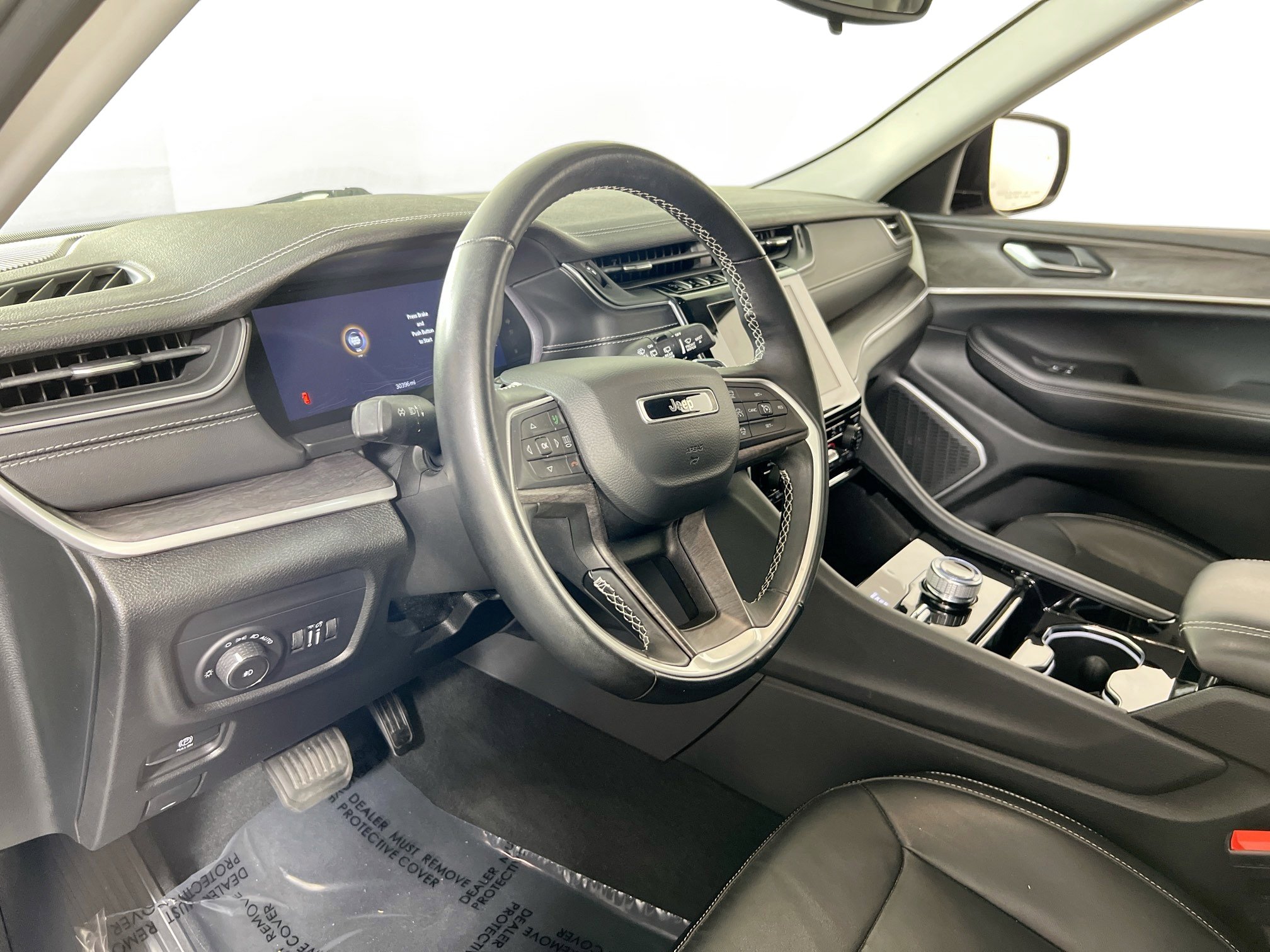 Used 2022 Jeep Grand Cherokee Limited image 9