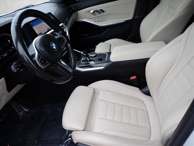 Used 2022 BMW 330i xDrive Sedan w/ M Sport Package AWD/4WD image 10