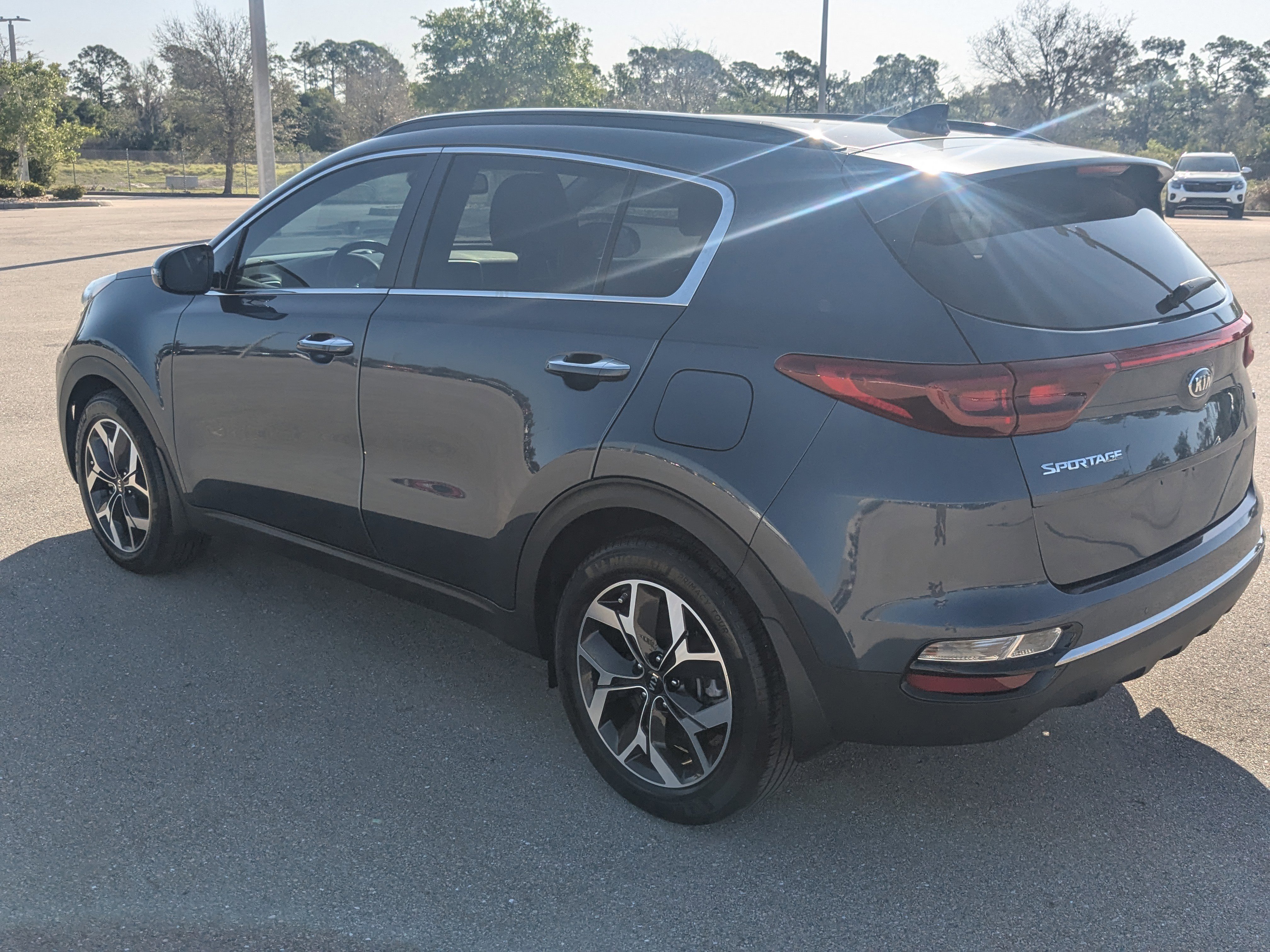 Certified 2020 Kia Sportage EX w/ EX Technology Package FWD image 7