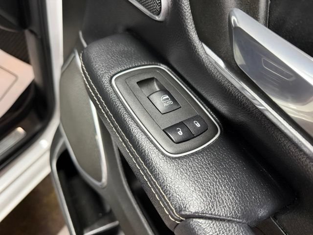 Used 2022 RAM 1500 Laramie AWD/4WD image 26