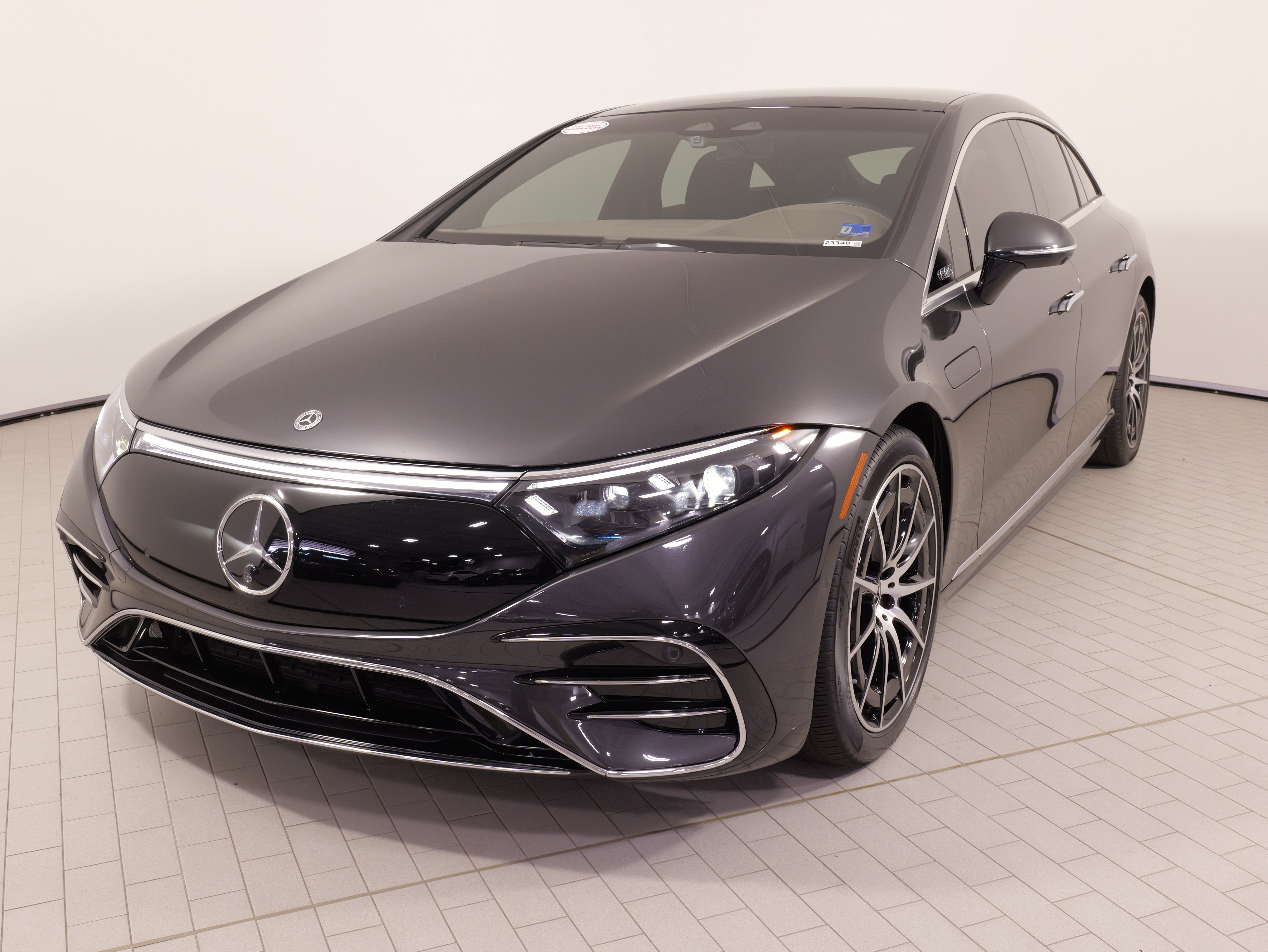 Used 2023 Mercedes-Benz EQS 580 4MATIC Sedan image 5