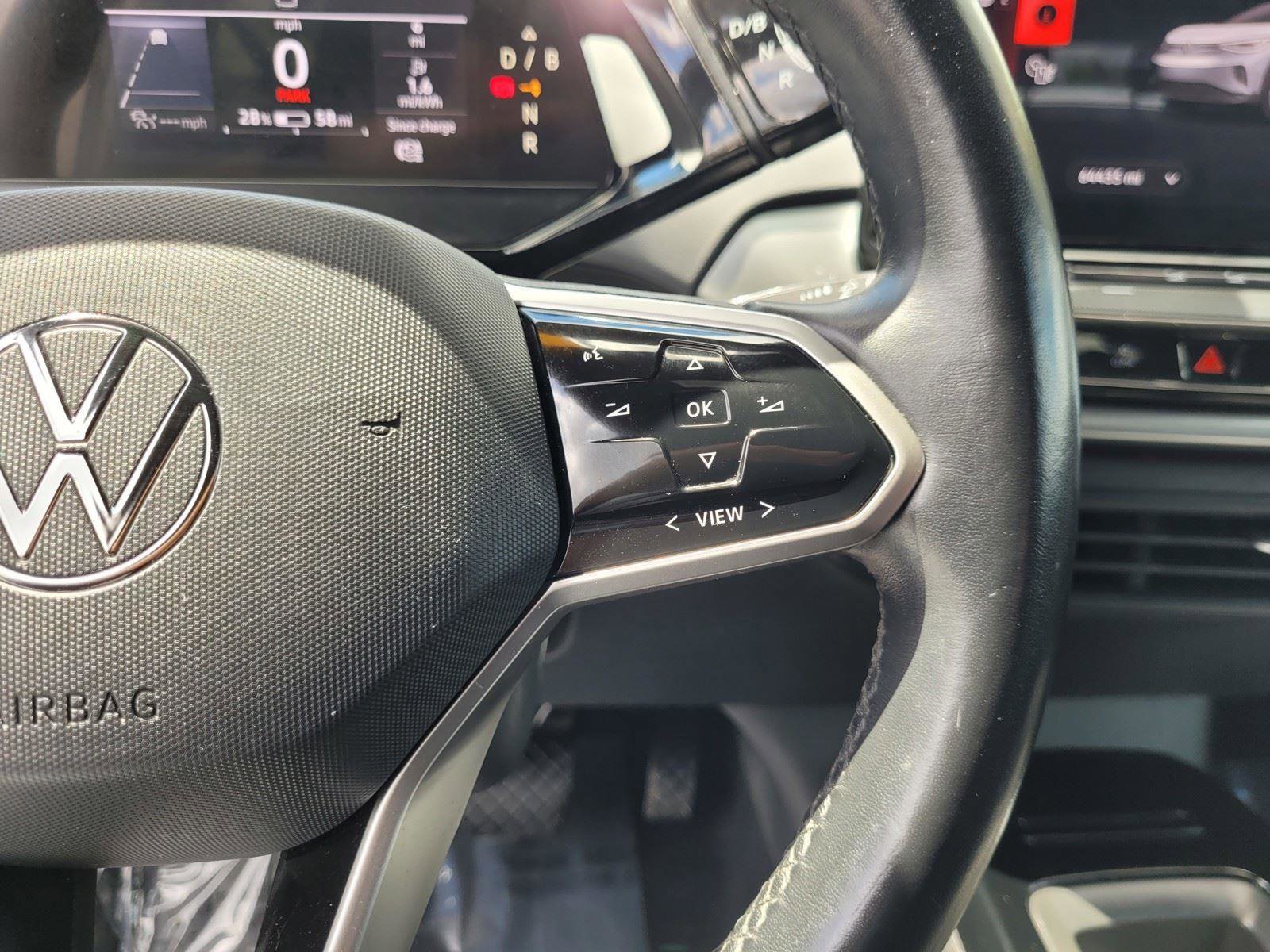 Certified 2022 Volkswagen ID.4 Pro AWD/4WD image 32