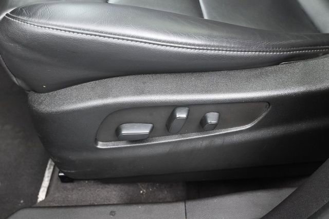 Used 2023 Cadillac XT4 Premium Luxury w/ Cold Weather Package AWD/4WD image 18